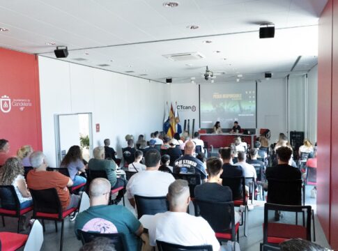 Éxito de participación en el II Foro de Pesca Responsable de Candelaria