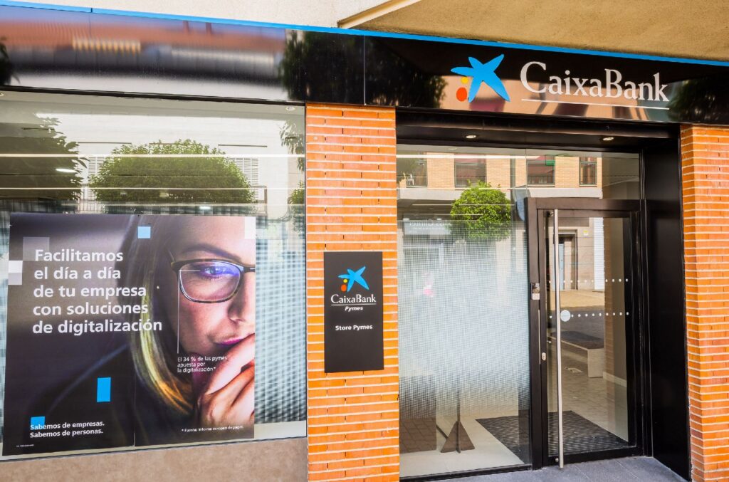 CaixaBank destina 568 millones de euros a financiar a pymes en Canarias en 2024, un 41% más