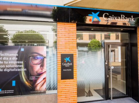CaixaBank destina 568 millones de euros a financiar a pymes en Canarias en 2024, un 41% más