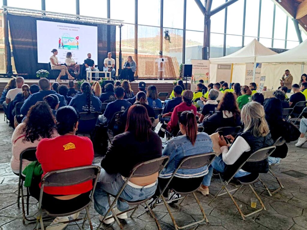 La Cámara reúne en El Hierro a más de 70 jóvenes para impulsar el autoempleo y la innovación