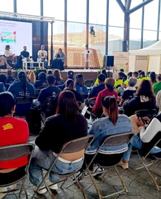 La Cámara reúne en El Hierro a más de 70 jóvenes para impulsar el autoempleo y la innovación