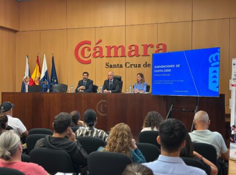 La Cámara de Comercio reúne a 90 personas en una jornada sobre la subvención cuota cero