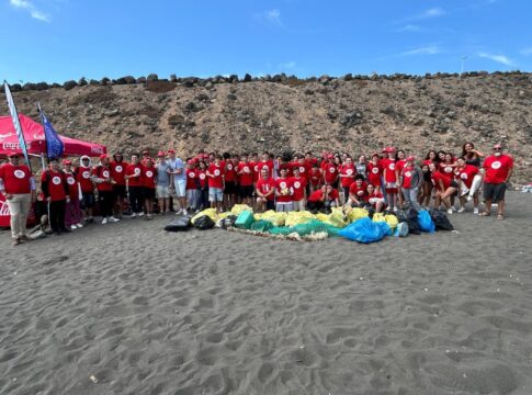 Cabildo de Gran Canaria se une a Mares Circulares para realizar una intervención en la Playa de Bocabarranco (Telde)
