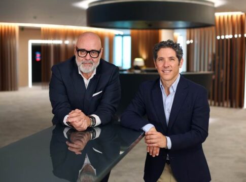 EY lanza EY Studio+ para transformar el crecimiento de las empresas en la era de la IA