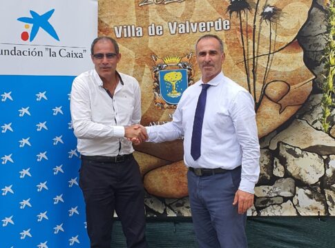 La Fundación “la Caixa” y CaixaBank reafirman su apoyo a las fiestas de la Bajada de la Virgen de los Reyes e impulsan las actividades para los más pequeños