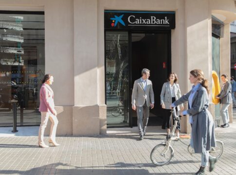 CaixaBank concede más de 330 millones en hipotecas durante el primer semestre de 2025 en Canarias