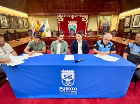 Puerto de la Cruz y los sindicatos de Policía alcanzan un acuerdo histórico para modernizar el servicio