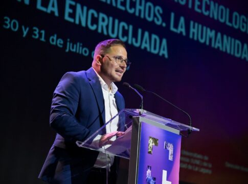 El Campus Internacional Ciudad de La Laguna finaliza su primera edición con la conferencia del neurobiólogo internacional Rafael Yuste