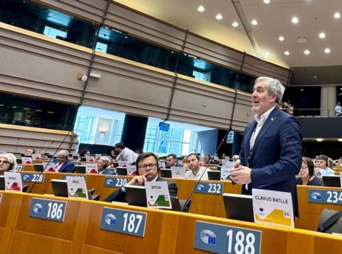 Clavijo solicita a Von der Leyen que blinde los fondos directos a las RUP para evitar que dependan del Estado