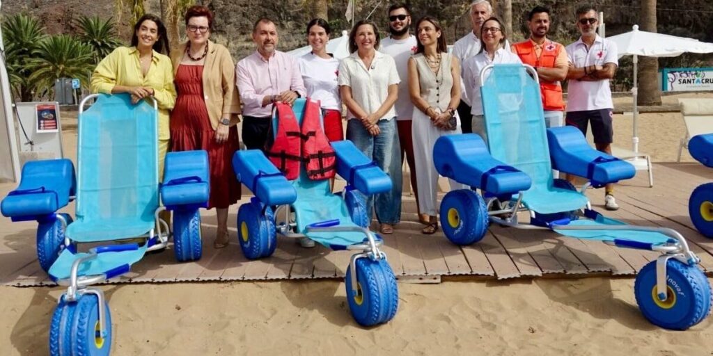 Santa Cruz refuerza su Servicio de Baño Adaptado con cinco nuevas sillas anfibias