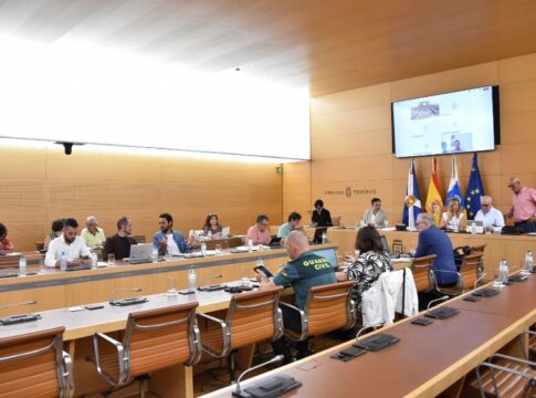 Gobierno de Canarias y Cabildo de Tenerife culminan el documento clave para regular el acceso y la conservación del Parque Nacional del Teide