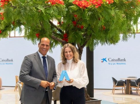 Blanca Rodríguez de Azero gana el ‘Premio A Profesional Autónoma’ de CaixaBank en Canarias