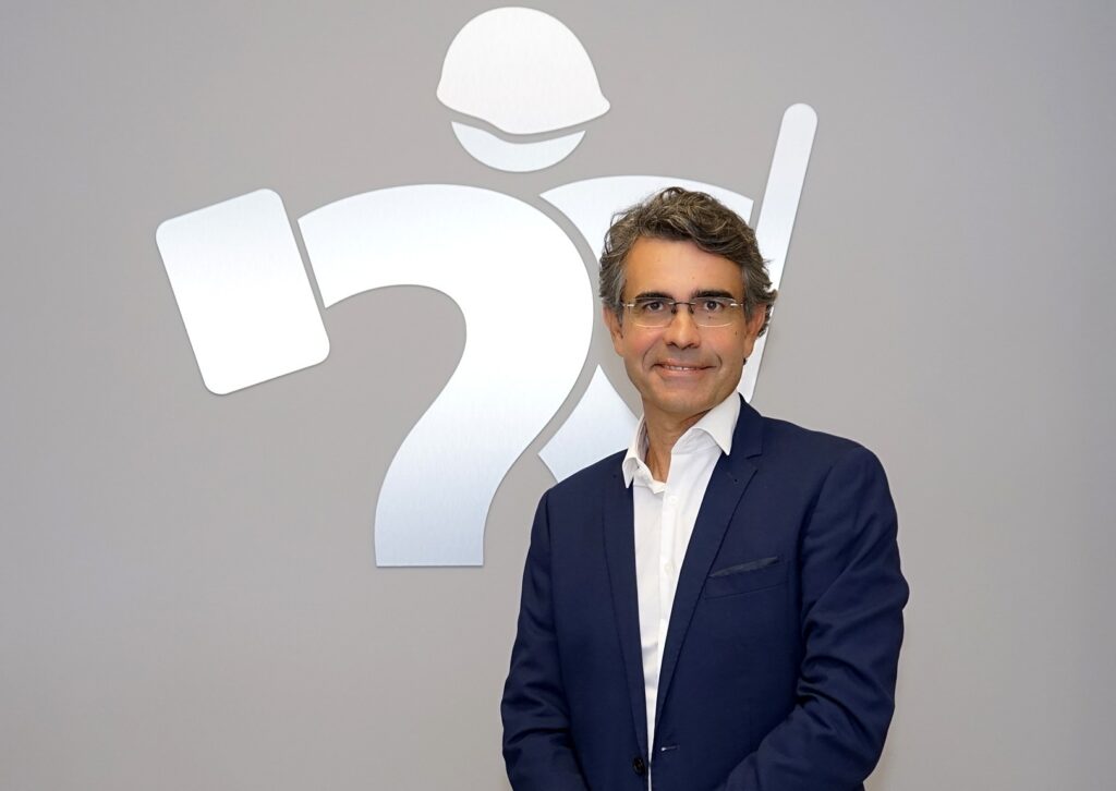 Nuestra misión es impulsar soluciones constructivas industriales en Canarias
