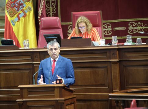 Manuel Domínguez anuncia el pago de las cuotas de la seguridad social a los autónomos en situación de baja temporal
