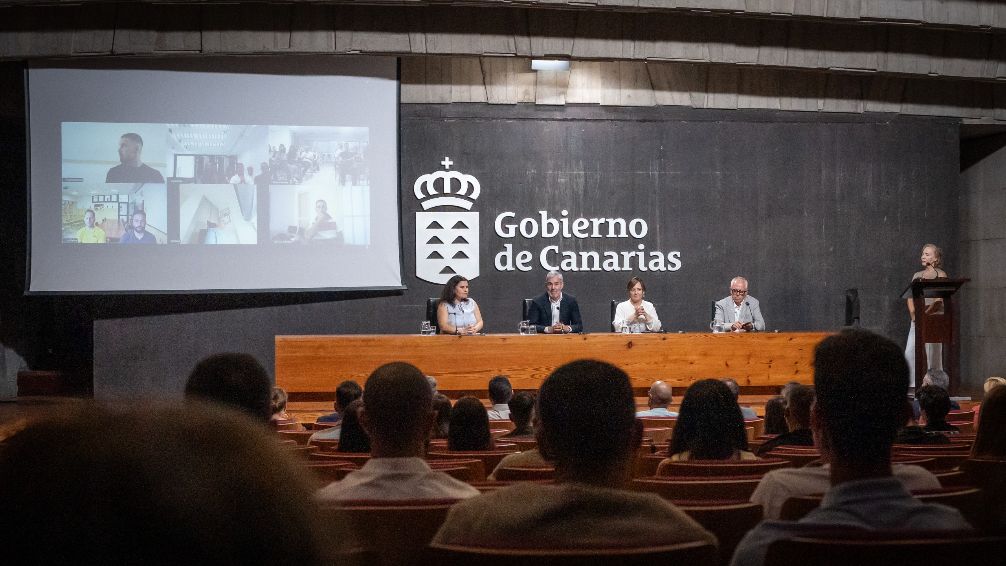 Fernando Clavijo destaca la colaboración con los municipios para fortalecer el sistema de seguridad canario