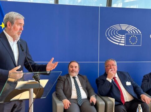 Clavijo espera que Von der Leyen rectifique tras el respaldo del Parlamento Europeo a las regiones