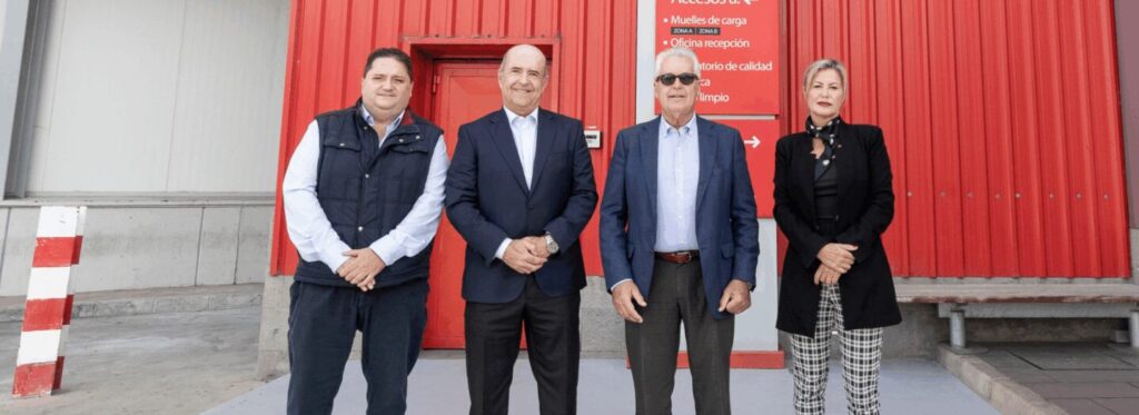 Visita del presidente de la CCE a las instalaciones de SPAR GRAN CANARIA