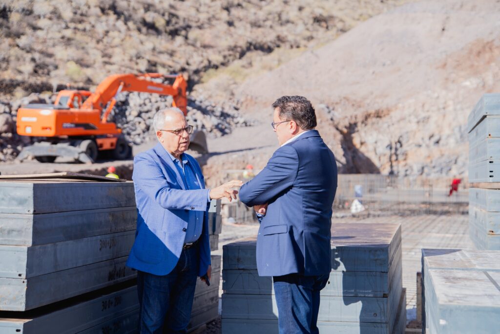 El Gobierno y los consejos insulares de aguas impulsan en La Gomera la planificación hidrológica de Canarias