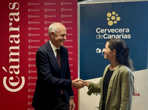 Reafirmamos con Cervecera de Canarias el compromiso para profesionalizar el sector de la restauración de la provincia