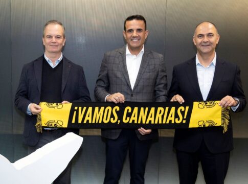CaixaBank renueva su alianza con el CB Canarias