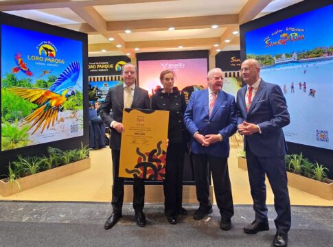 Siam Park recibe en FITUR el premio de FIJET España como Mejor Parque Temático de España