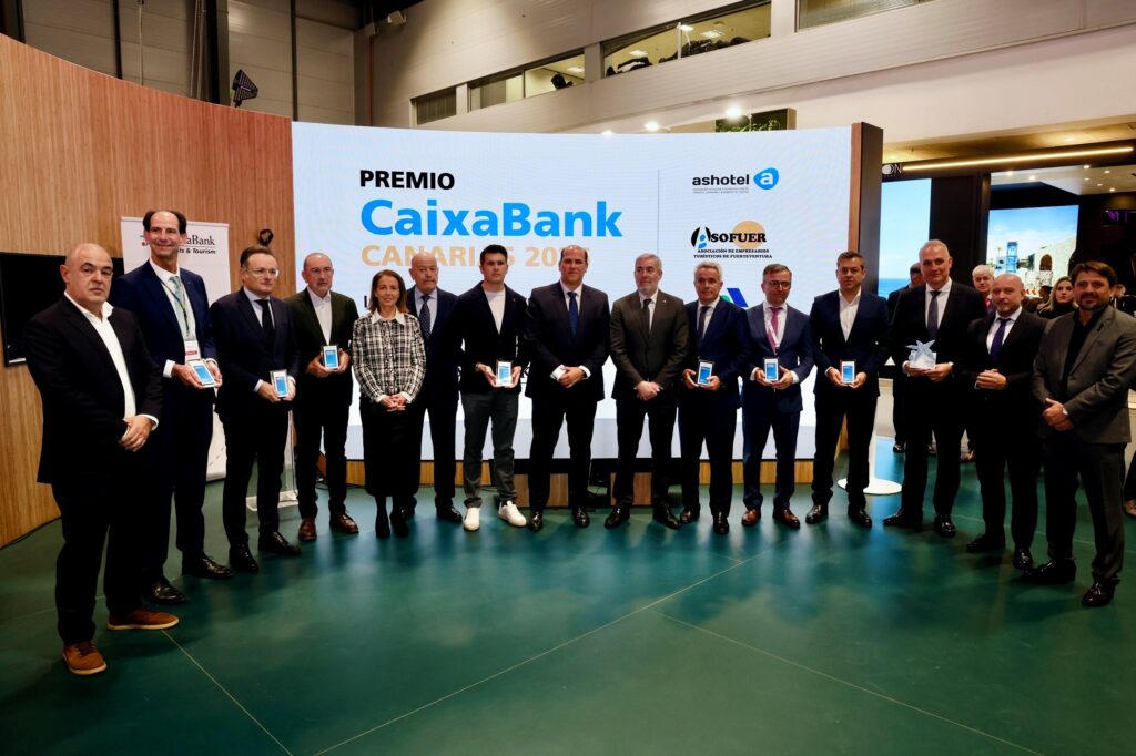 CaixaBank entrega en Fitur los ‘Premios de Innovación y Modernización de Empresas Turísticas en Canarias’