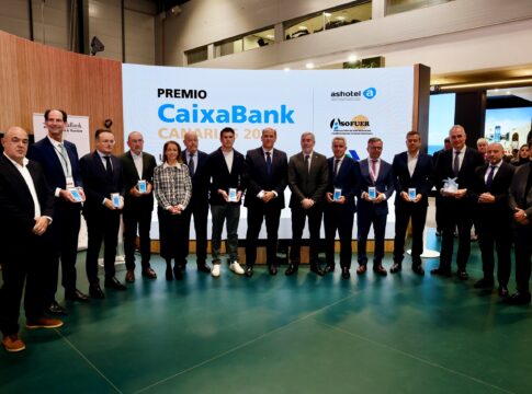 CaixaBank entrega en Fitur los ‘Premios de Innovación y Modernización de Empresas Turísticas en Canarias’
