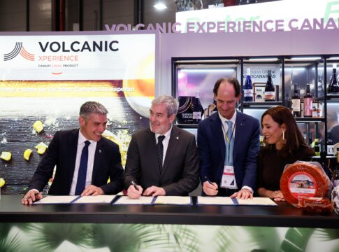 Gobierno de Canarias y Fred. Olsen Express firman un convenio estratégico para impulsar el producto local