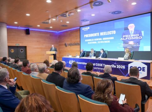 Pedro Alfonso Martín reelegido con candidatura única presidente de CEOE Tenerife