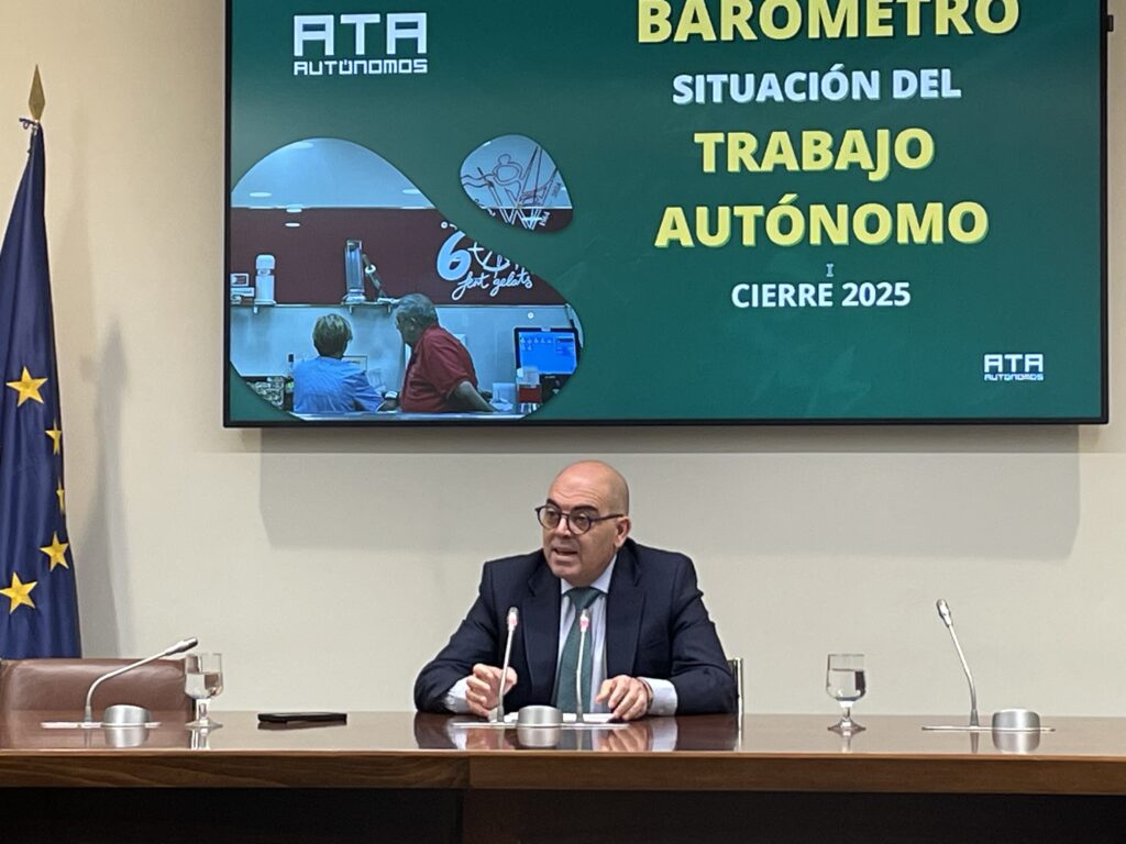 No pagar cuota durante la enfermedad, IVA franquiciado y reducir a 2 las declaraciones fiscales son las principales demandas de los autónomos