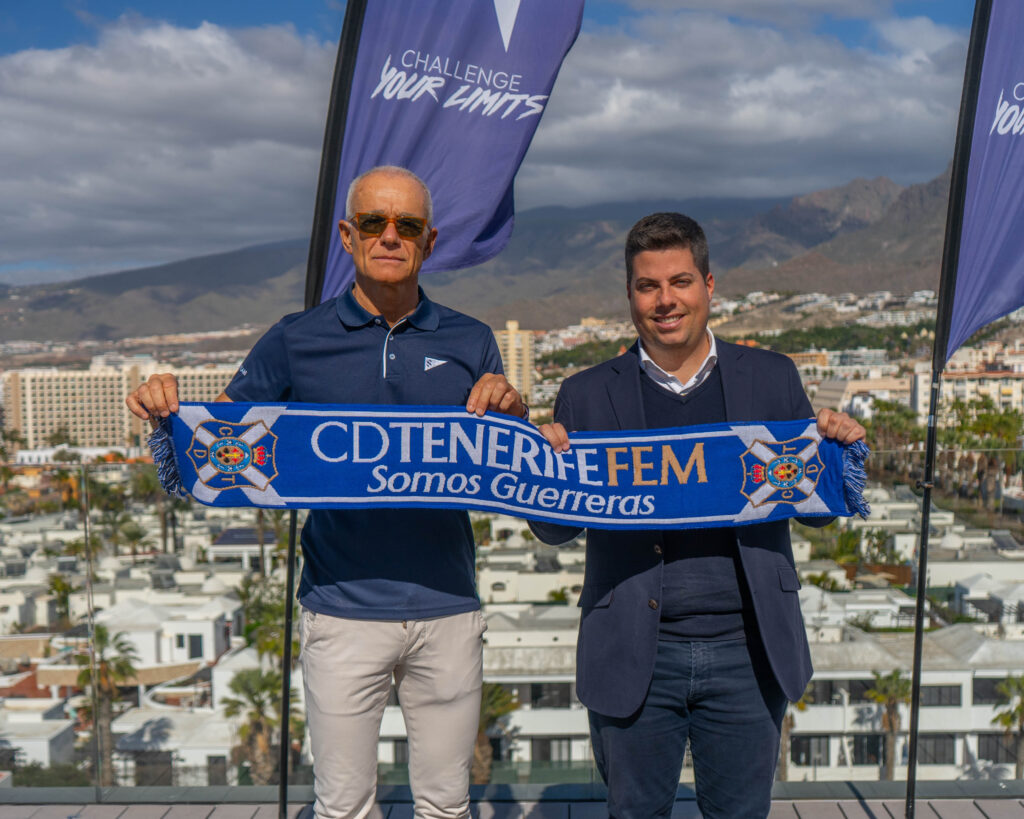 El Costa Adeje Tenerife renueva su compromiso con Spring Hoteles