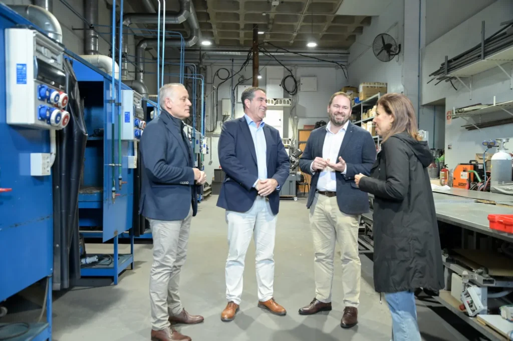 Bienestar Social y Femete impulsan la formación de jóvenes extutelados en el sector industrial
