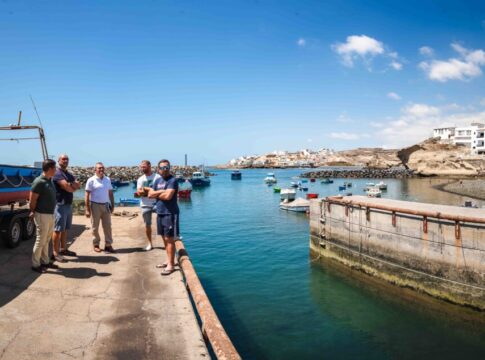 El Cabildo apoya a los armadores de barcos de pesca profesional con una nueva línea de subvenciones