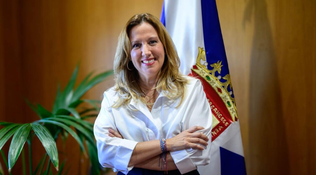 Rosa Dávila: “Hemos puesto a los tinerfeños y canarios por delante en cada decisión que tomamos”