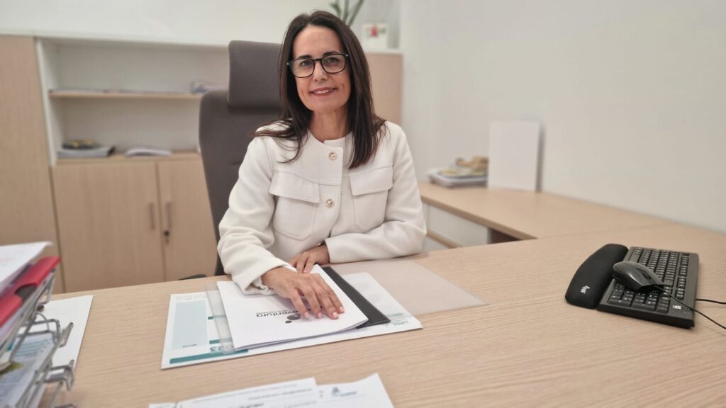 Lolina Negrín Pérez: “Transformamos los espacios públicos de Fuerteventura con energía limpia y eficiencia máxima”