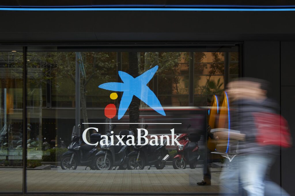 CaixaBank impulsa su negocio con pymes en Canarias con cerca de 650 millones de euros financiados en 2025, un 17% más que el año anterior