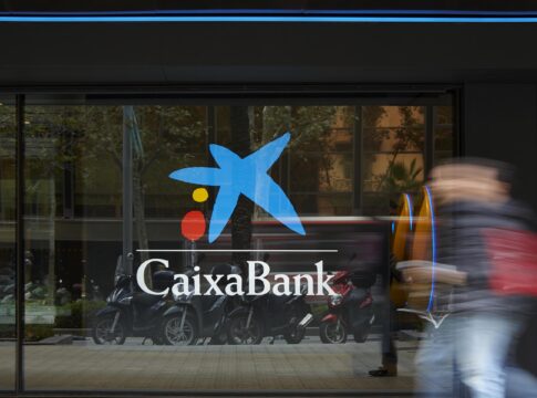 CaixaBank impulsa su negocio con pymes en Canarias con cerca de 650 millones de euros financiados en 2025, un 17% más que el año anterior