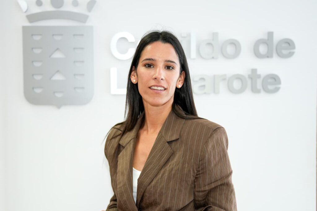 Cinthia Aroa Revelo Betancort: “Impulsamos una Lanzarote con economía más diversa y oportunidades para todos”