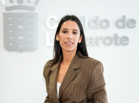 Cinthia Aroa Revelo Betancort: “Impulsamos una Lanzarote con economía más diversa y oportunidades para todos”