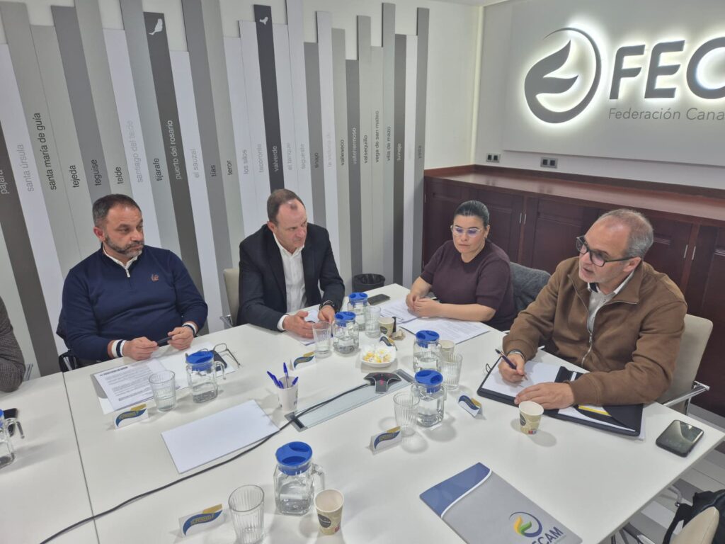 La FECAM aborda con el Gobierno de Canarias el inicio de la elaboración de la nueva Ley de Costas en Canarias