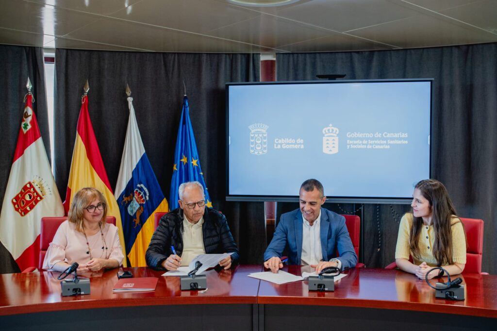 El Cabildo y la ESSSCAN firman un convenio para reforzar la formación de profesionales sanitarios, sociales y sociosanitarios