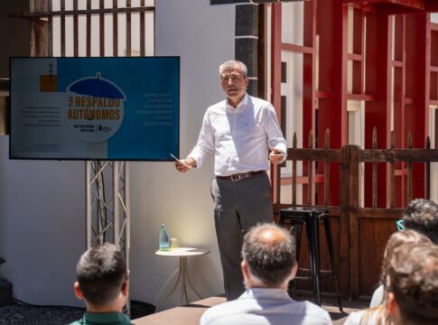 El Gobierno registra más de 10 solicitudes diarias de autónomos canarios para adherirse al programa ‘Concilia’