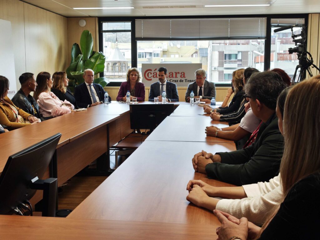 La Cámara clausura el programa ‘PRECE Canarias: Autoempleo y Creación de Empresas de Marketing Digital con IA’ para impulsar el emprendimiento y la innovación digital