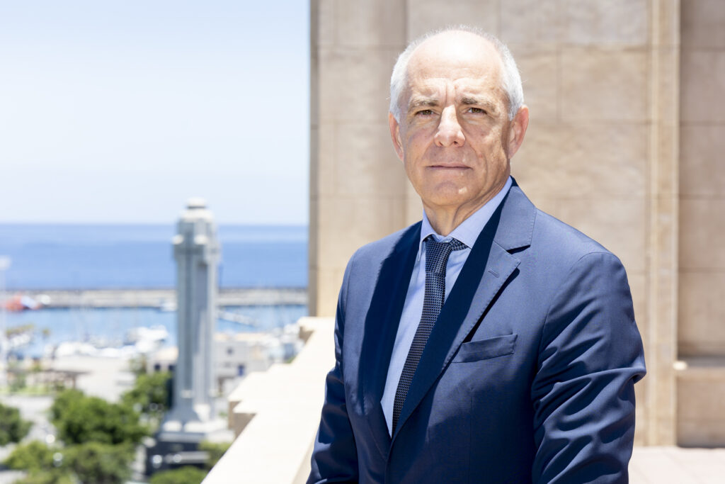 Santiago Sesé advierte que la inflación y los tipos de interés pueden frenar el consumo y el crecimiento económico en Canarias