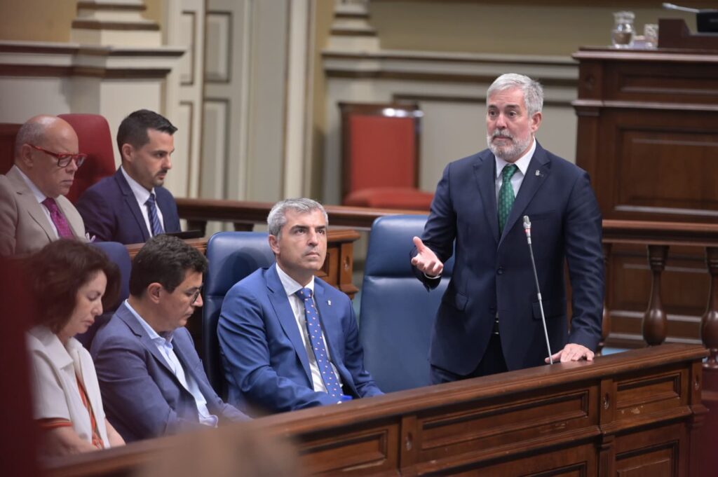 Clavijo llama a las fuerzas políticas “a alcanzar acuerdos” para defender la financiación de Canarias